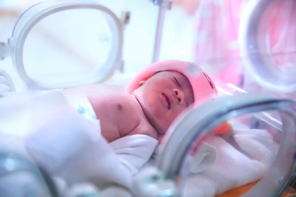 Atención intrahospitalaria pediátrica y neonatal