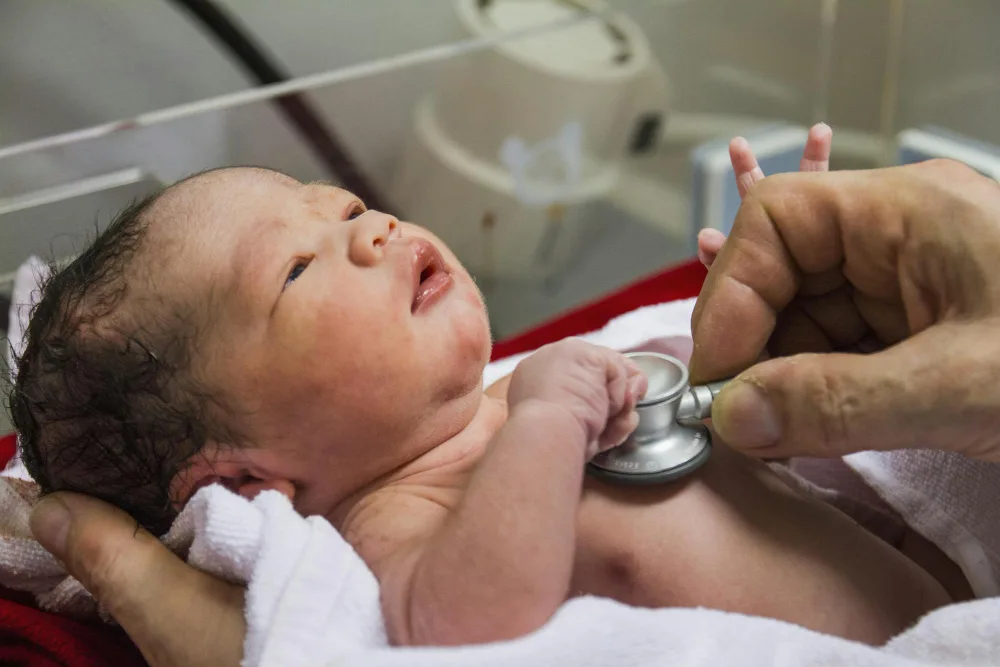 Reanimación neonatal básica y avanzada (parto o cesárea)